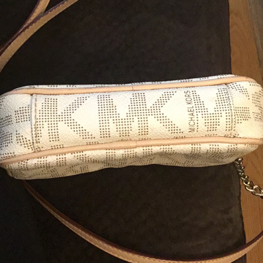 MK Crossbody - Picture 2 of 4
